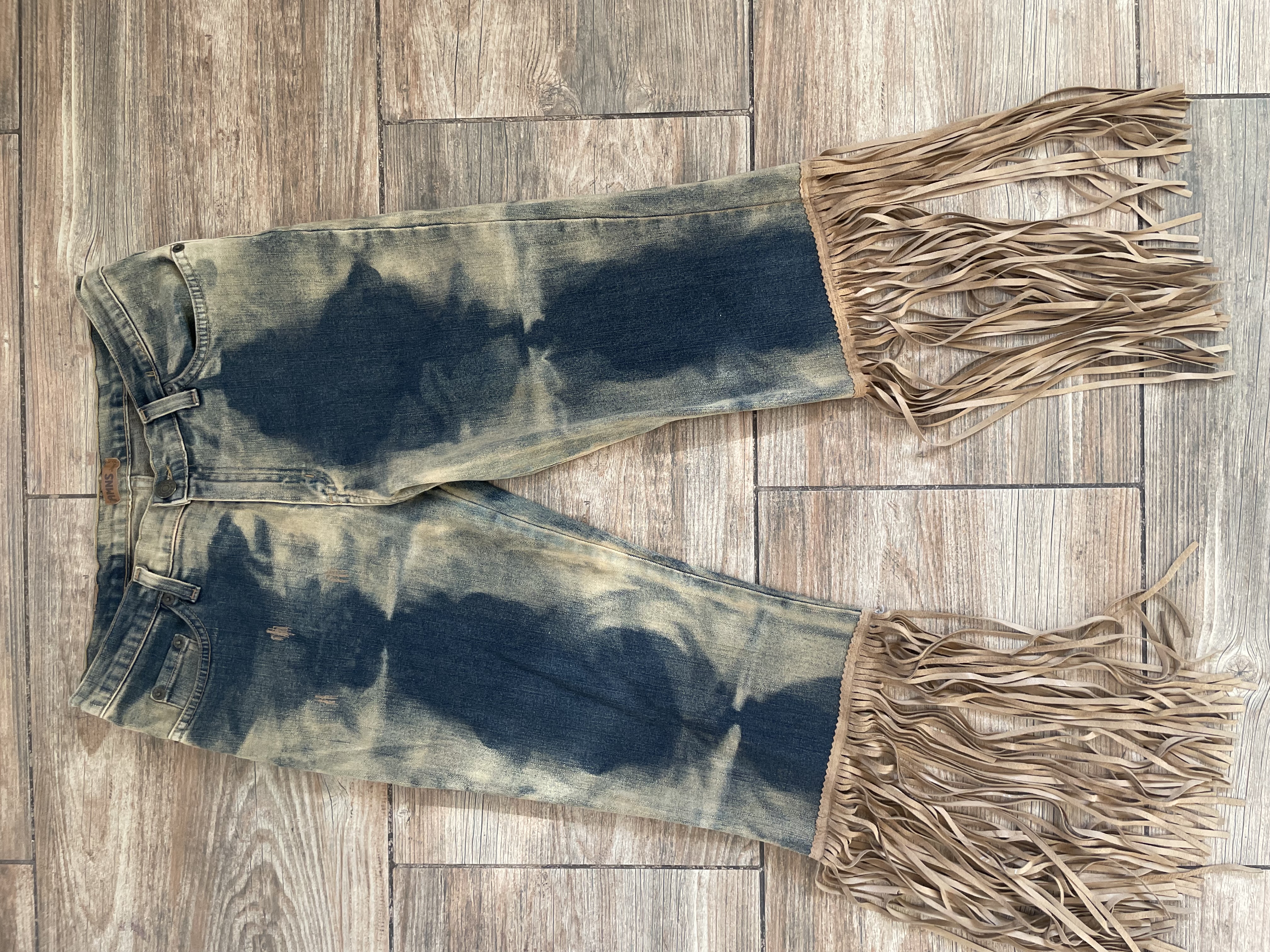 dámské rifle v hippie, kovboj, western stylu