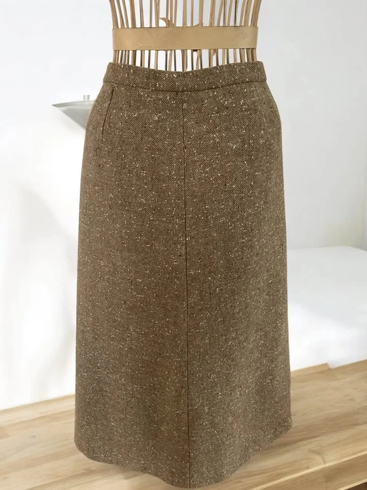 Dámská teplá sukně vel.38