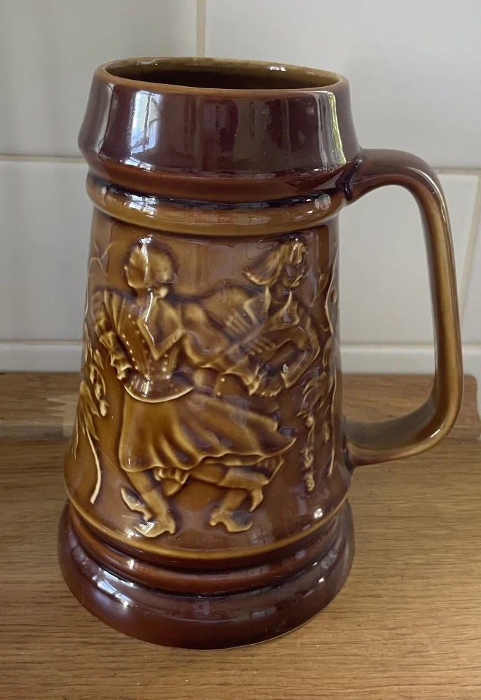 keramický korbel