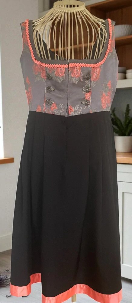 Dámské elegantní dirndl selské šaty vel. 42