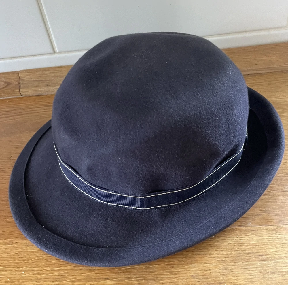 Dámský klobouk dámský elegantní 
