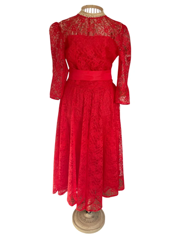 dámské slavnostní šaty
