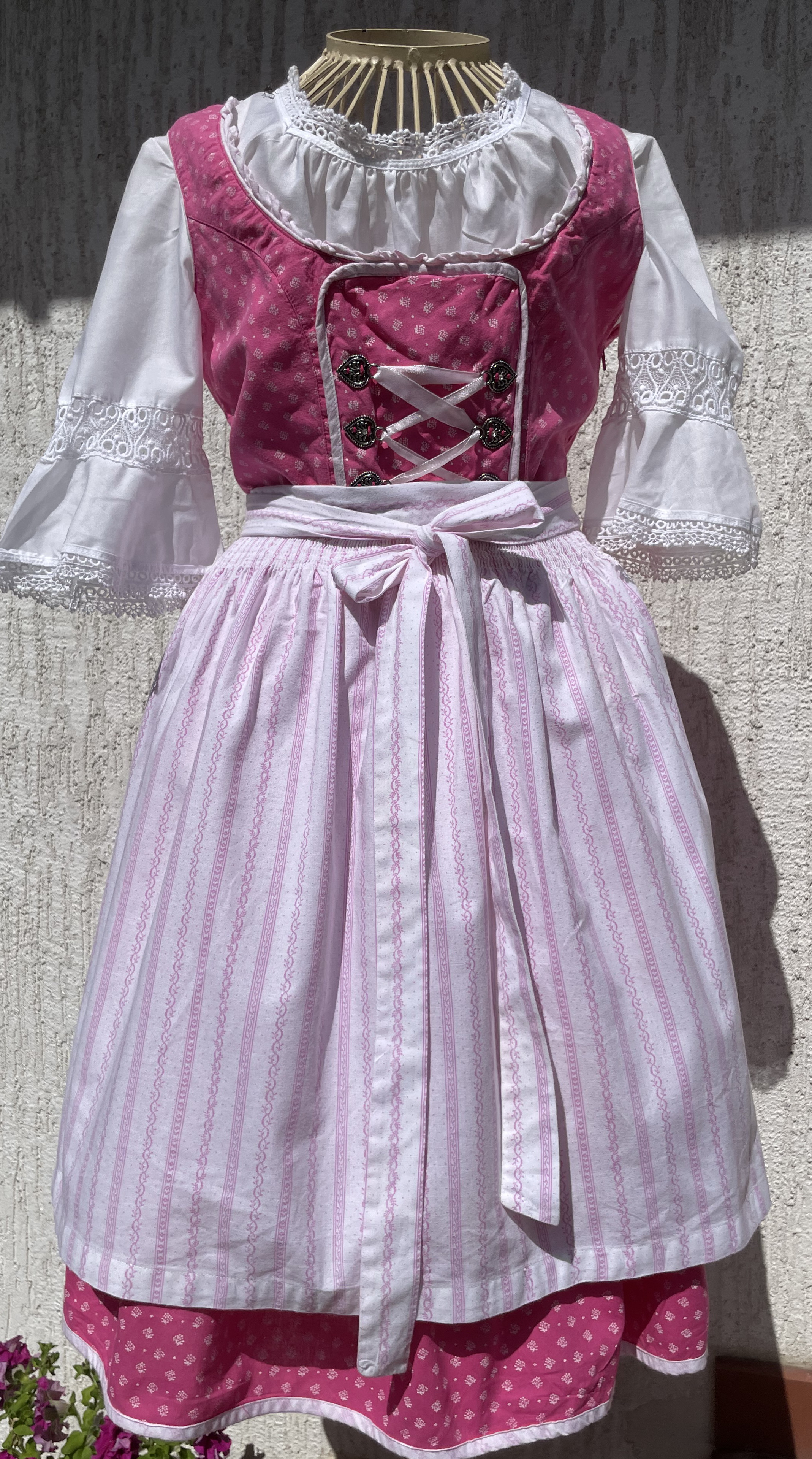 Dámské dirndl šaty, selský styl vel. XS/S
