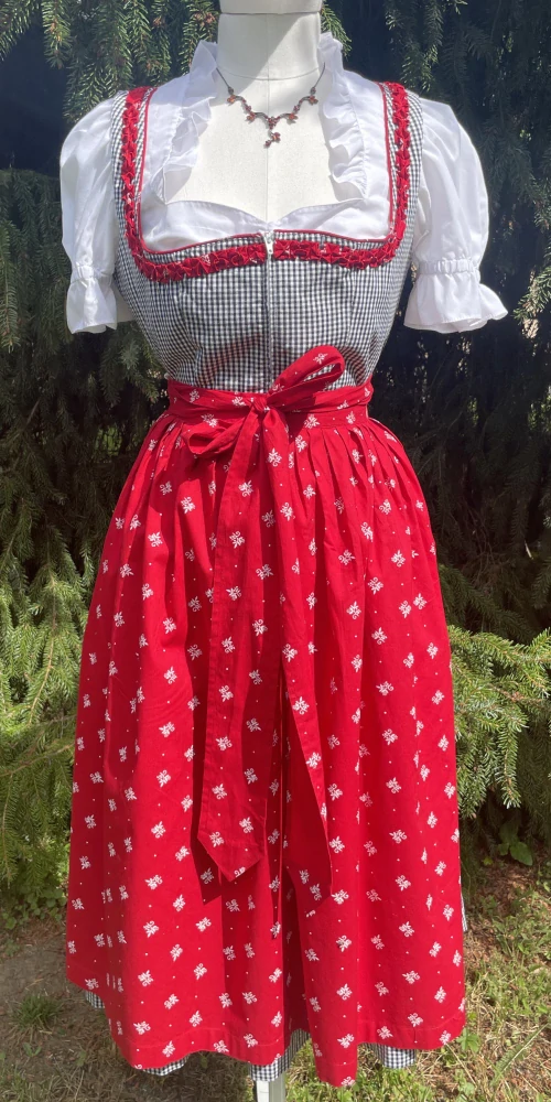 Dámské dirndl selské šaty  vel. 38