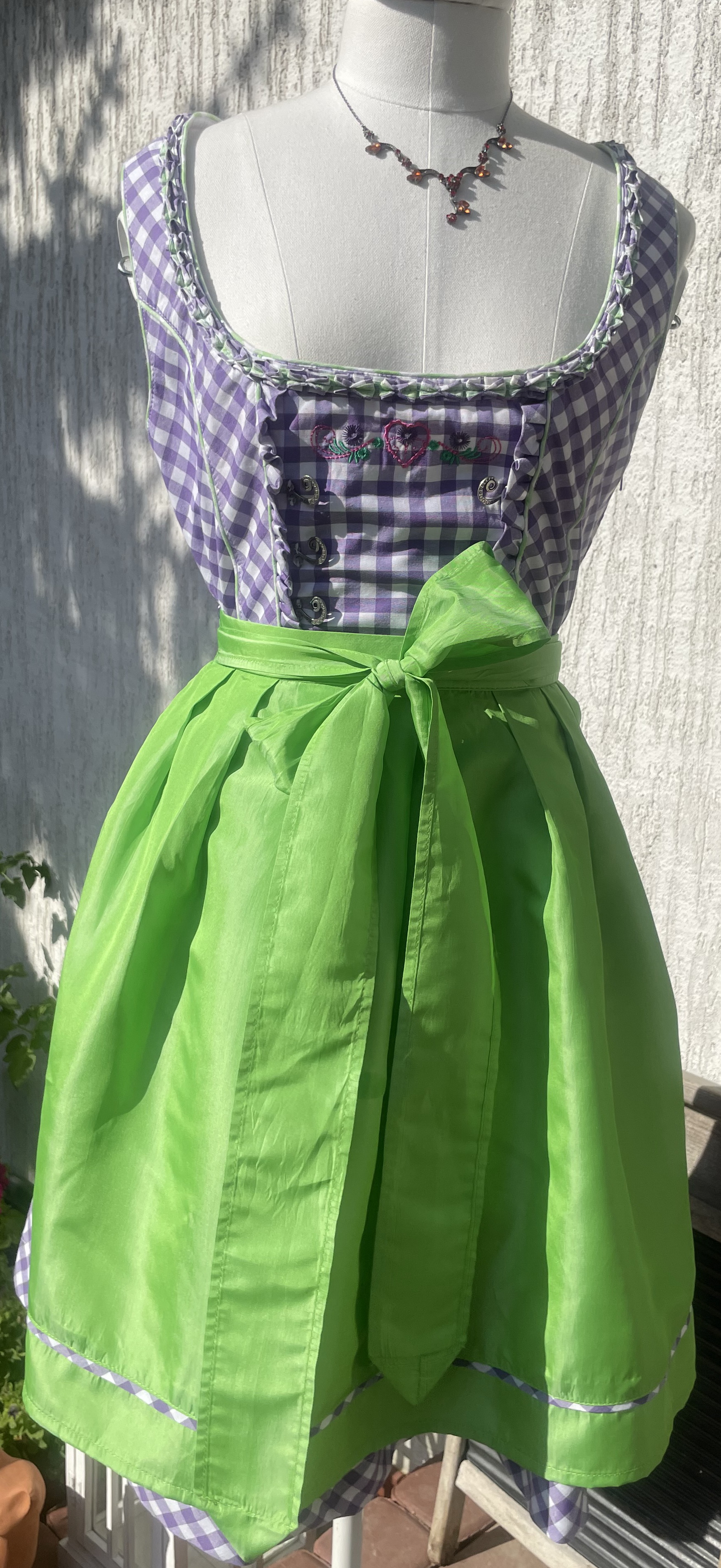 Dámské dirndl šaty seslký styl vel. 38