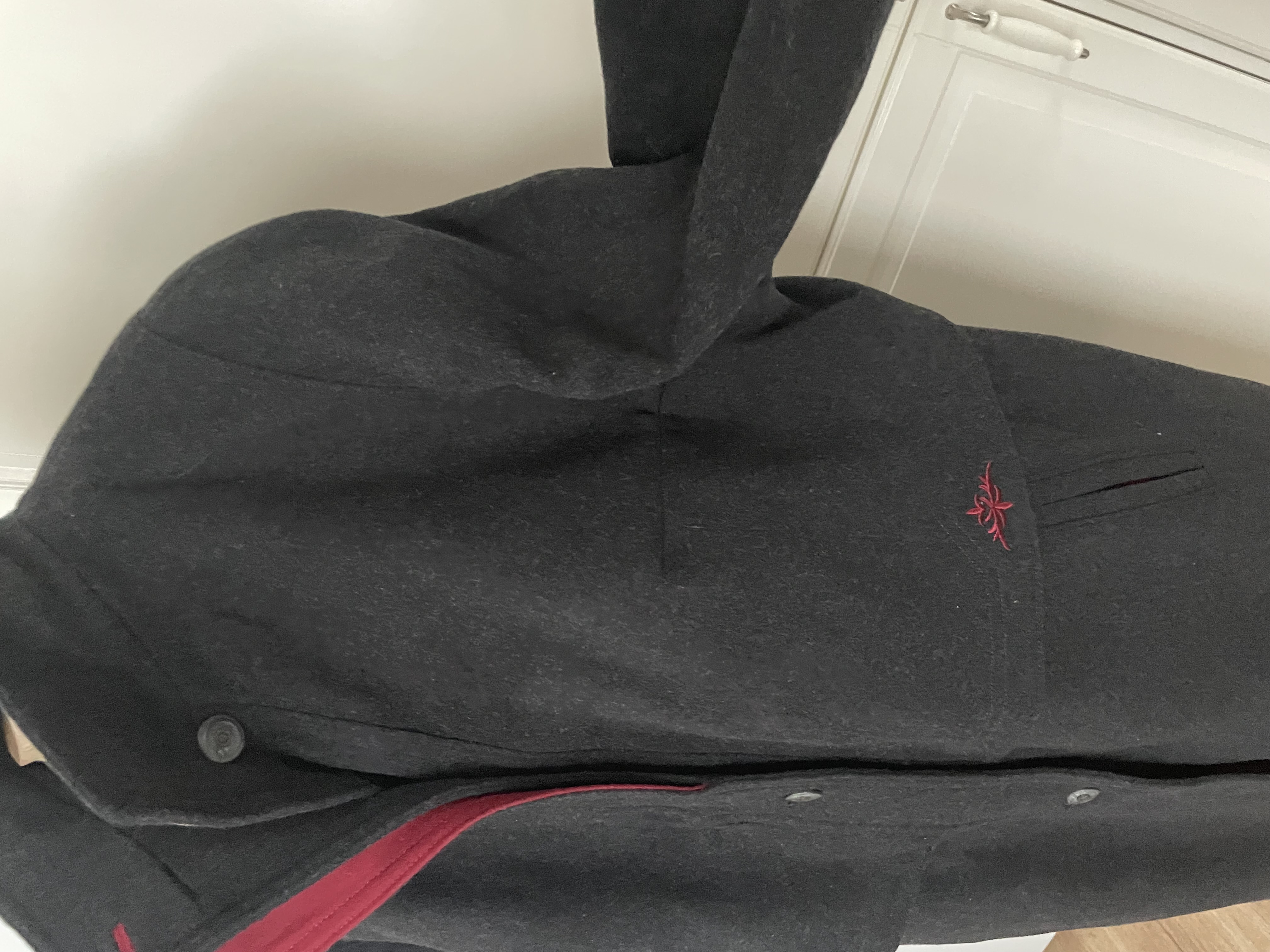 dámský vlněný kabát v dobovém styluvel. XL