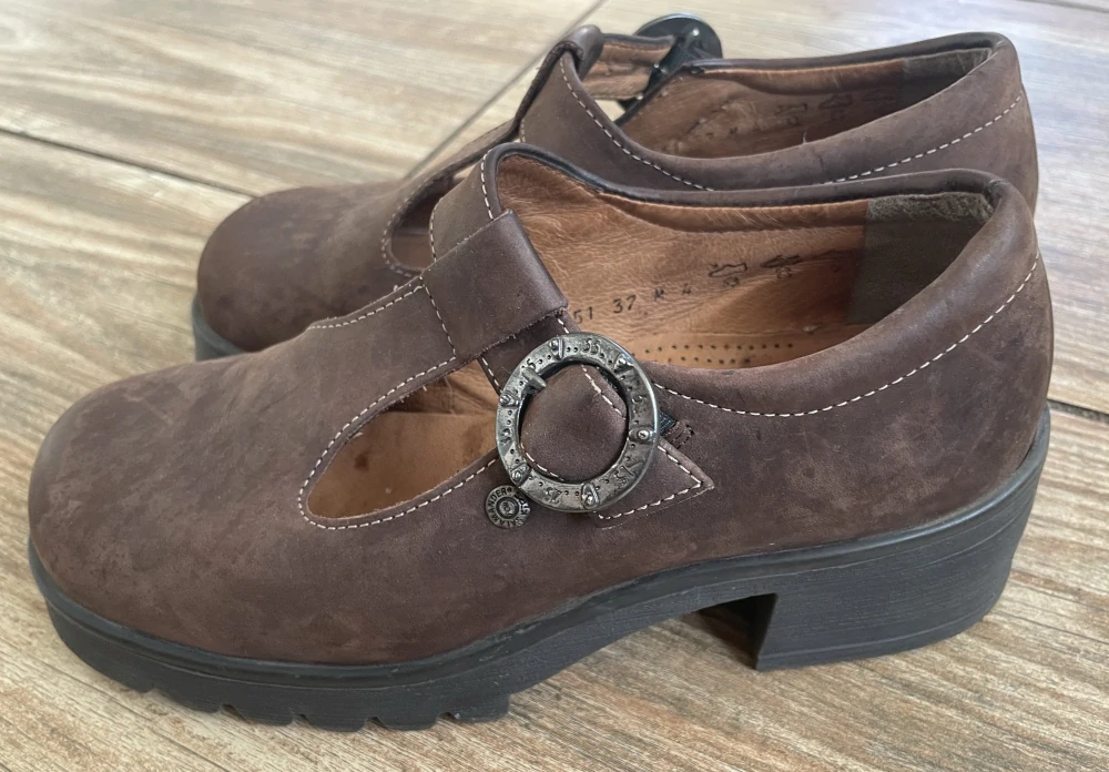 dívčí kožené boty RETRO styl. 70-80. léta vel. 37