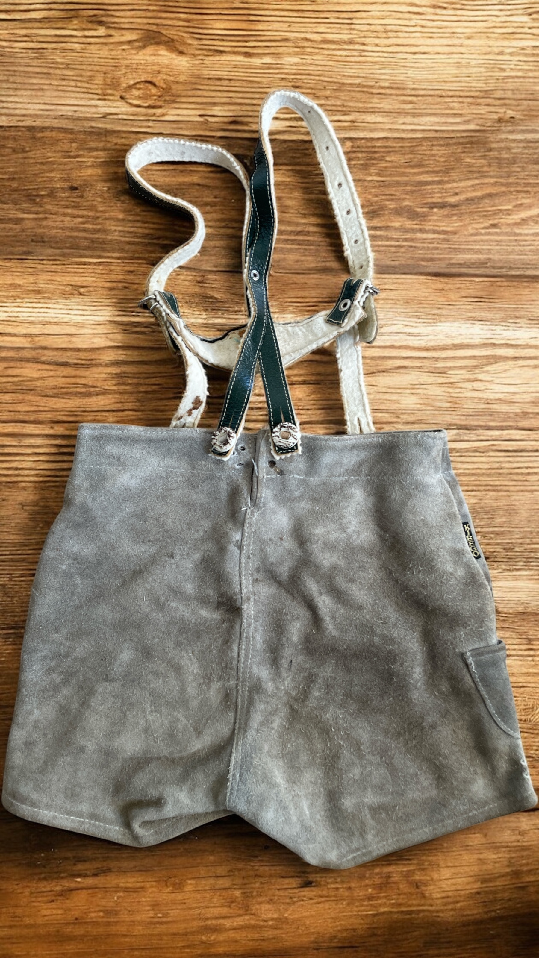 chlapecké selské dirndl kraťasy vel. 122