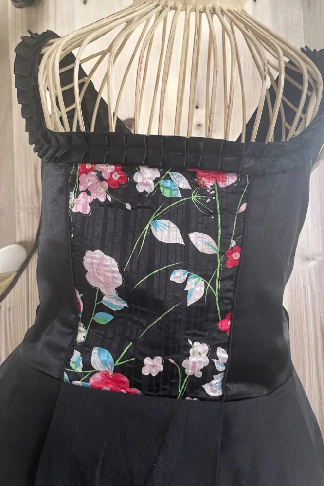 dámské šaty v DIRNDL, selském stylu vel. 36/38