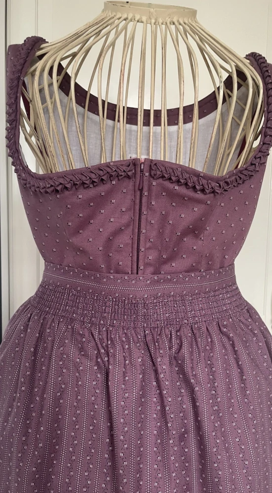 Dámské šaty v dirndl, selské, vintage stylu vel. 42