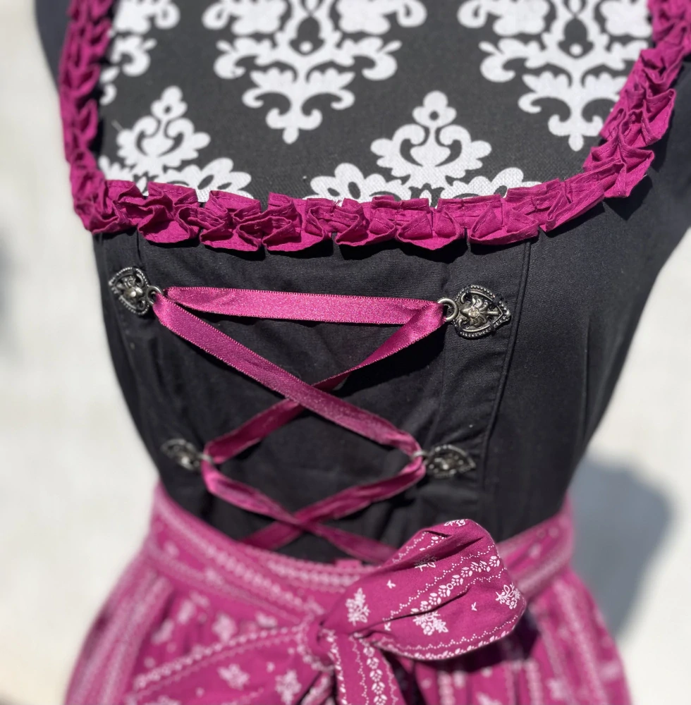 Dámské dirndl šaty vel. 40/42