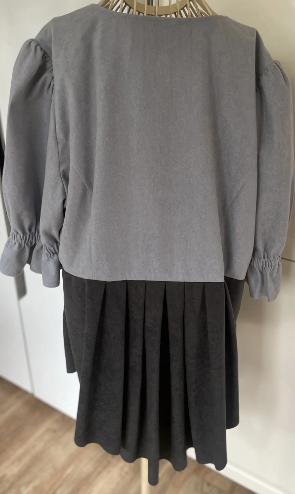 Dámské šaty v selském stylu vel. 50