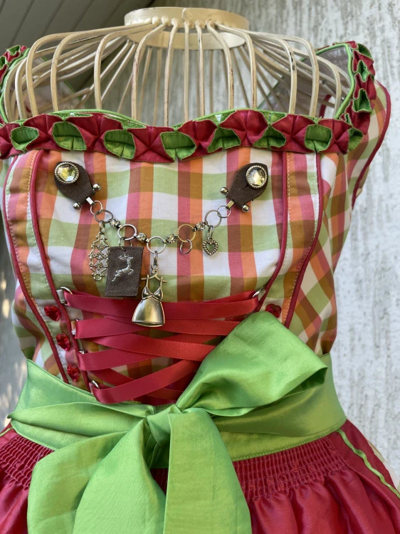 Dámské dirndl šaty, selský styl vel. 36