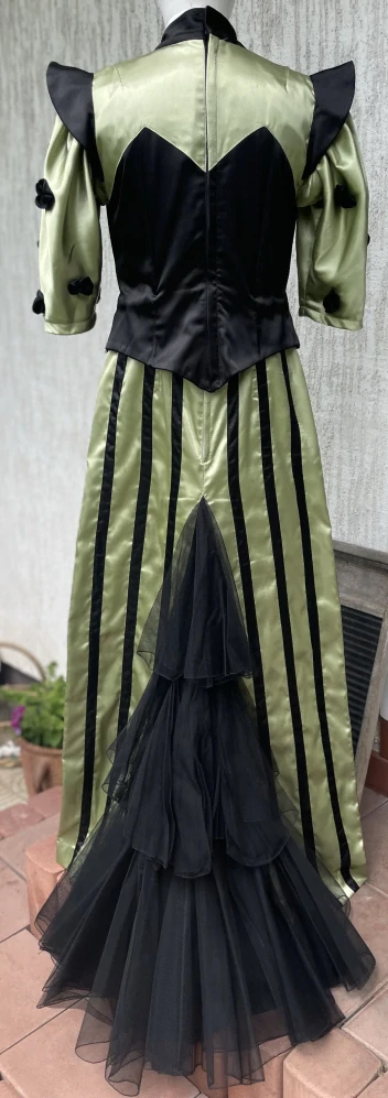 Dámské karnevalkové, histrorizujicí šaty STEAMPUKOVÁ VIKTORIÁNSKÁ GOTIC DÁMA vel. 38/40