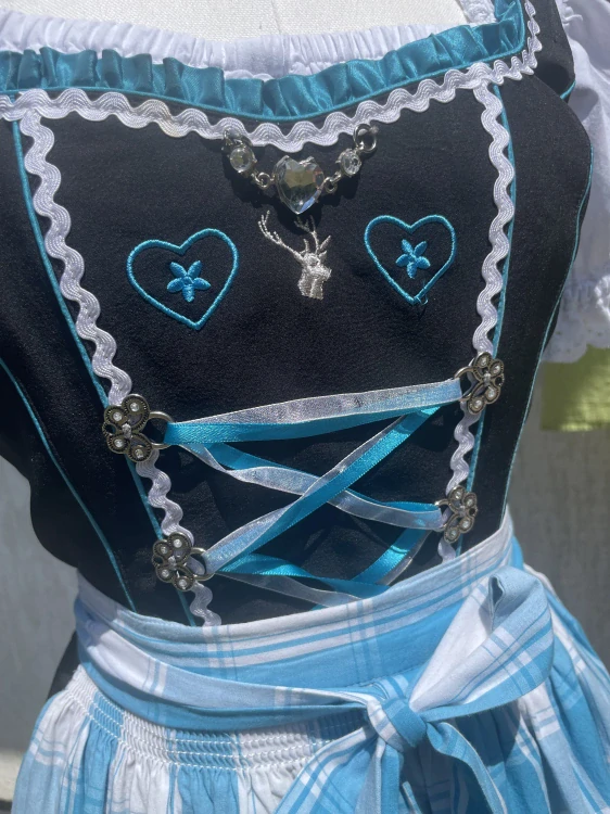 Dámské dirndl šaty vel. 36