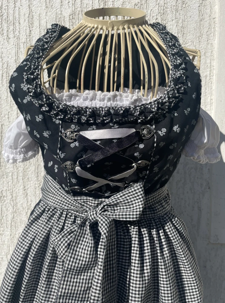 Dámské dirndl šaty selský styl vel. XS