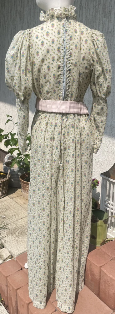 Dámské vintage šaty madam vel. 36