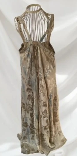 karnevalový kostým šaty šatovka dobový styl vel. 38/40
