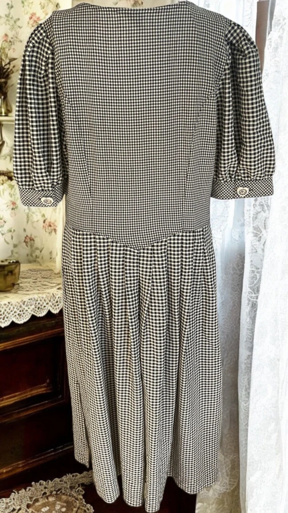 dámské šaty v dobovém stylu vel. 40/42