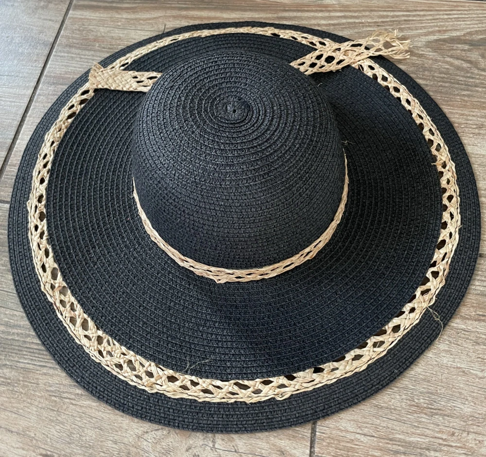 Dámský letní elegantní klobouk