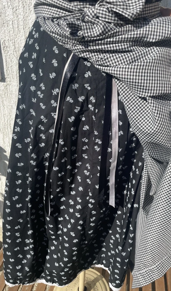 Dámské dirndl šaty selský styl vel. XS