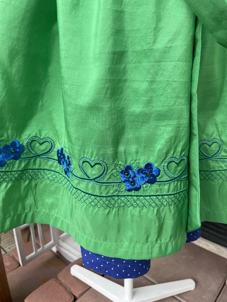 Dámské dirndl šaty selský styl vel. 40