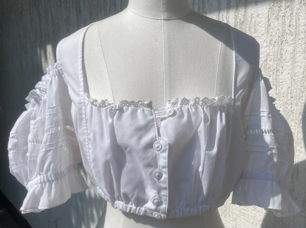 Dámské dirndl šaty vel. 40