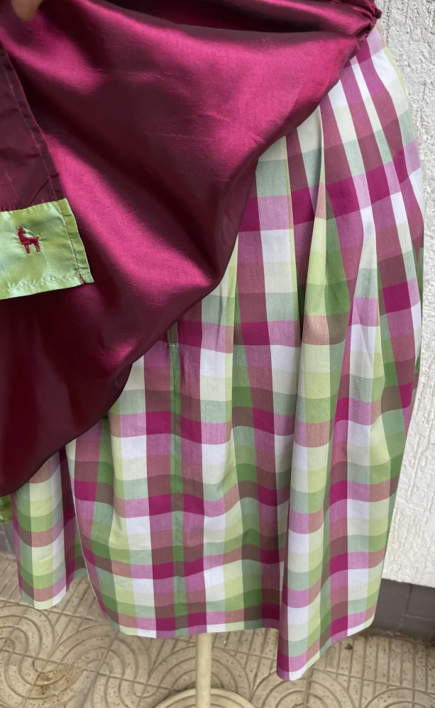Dámské dirndl šaty selský styl vel. XXS