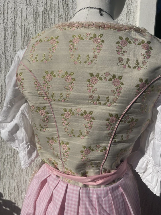Dámské dirndl šaty selský styl vel. 40