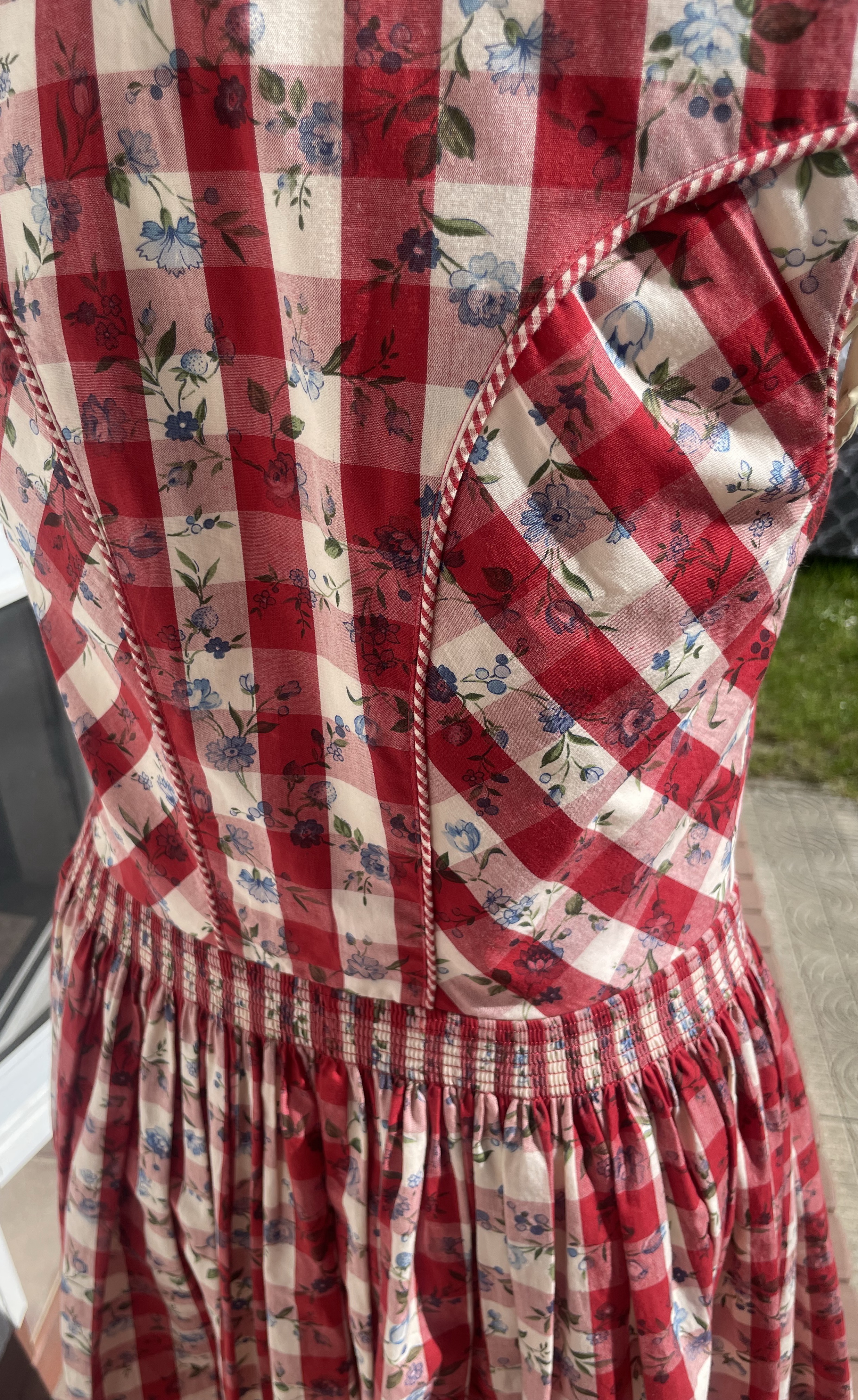 Dívčí / dámské šaty dirndl, dobový, selský styl vel. 164