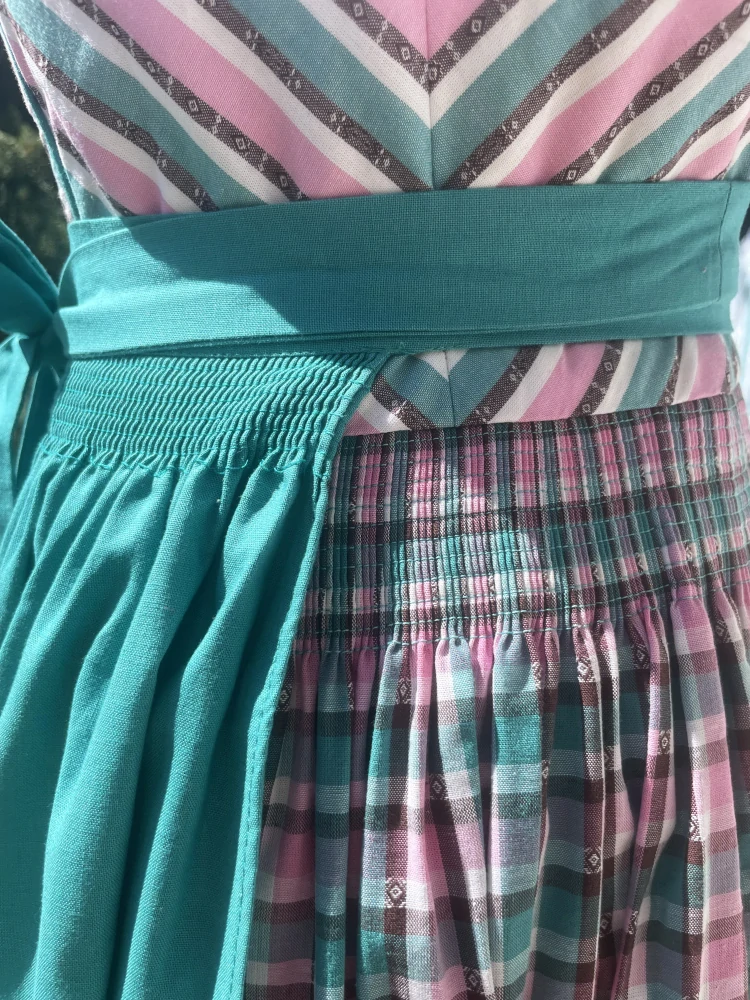 Dámské dirndl selské šaty vel. 36/38