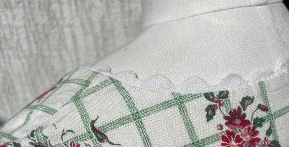 Dámské šaty s páskem v selském stylu vel. 40