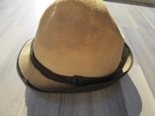 DÁMSKÝ DOBOVÝ KLOBOUK