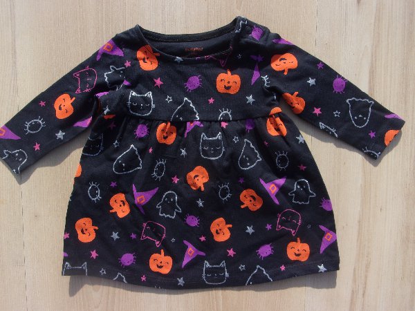 dívčí šaty s halloweenským motivem > 68