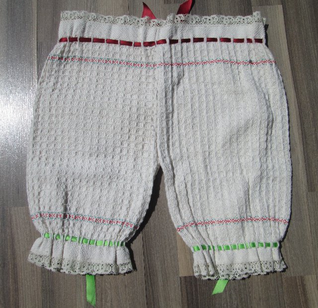 dámské dobové kraťasy > 38